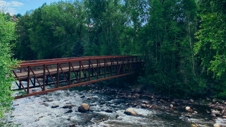 Our Favorite Easy Hiking Trails Between Vail, Avon and Edwards Colorado