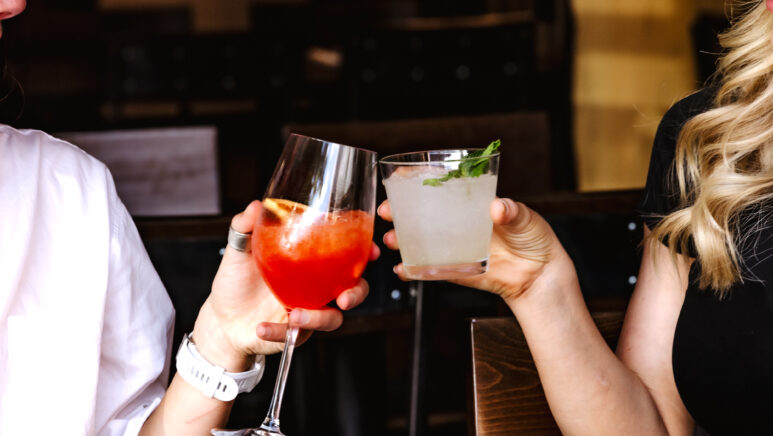 Summer Dining Al Fresco: Riverwalk’s Best Patios